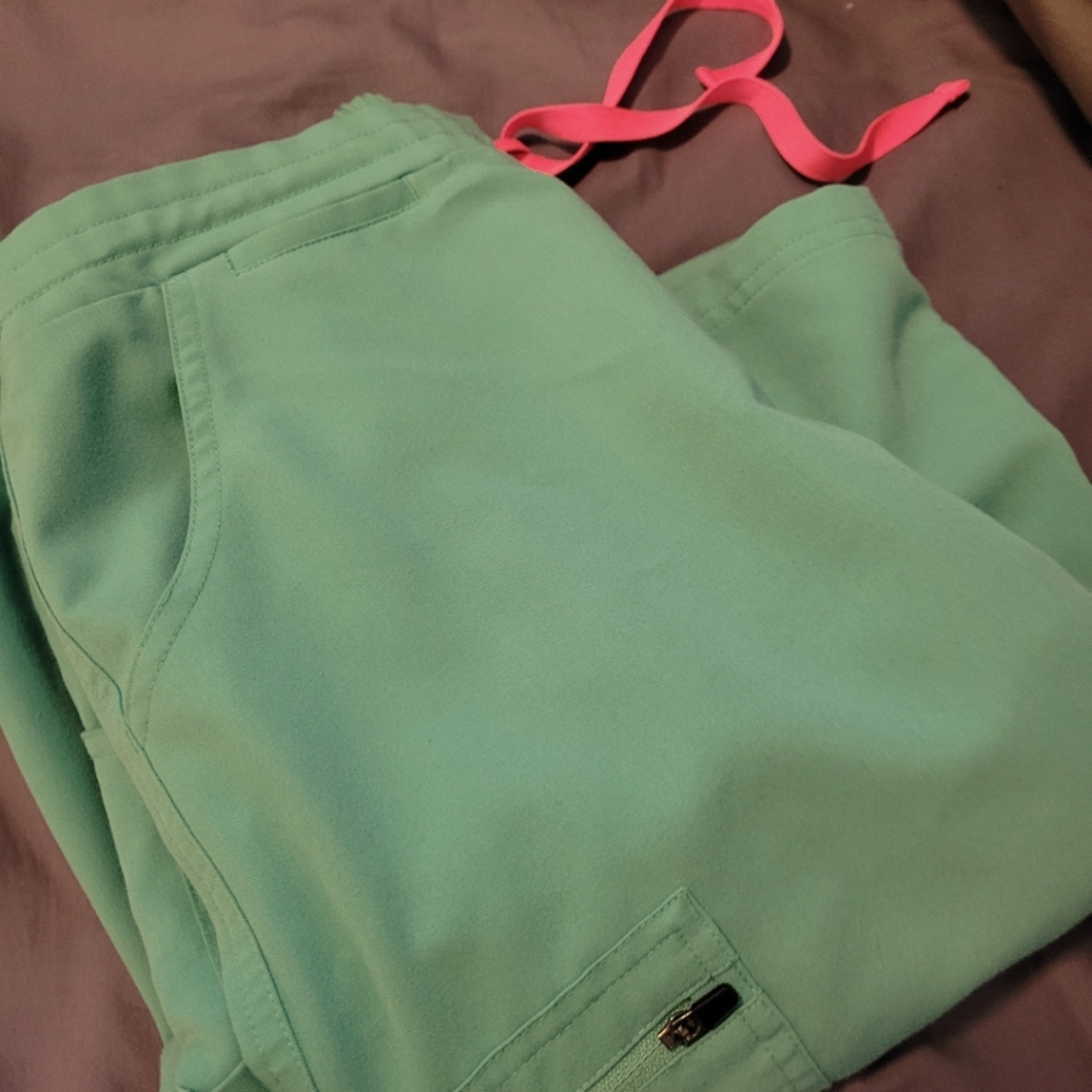 figs x surgical green